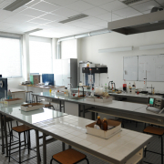 Note aux étudiants L3 MRI salle physique